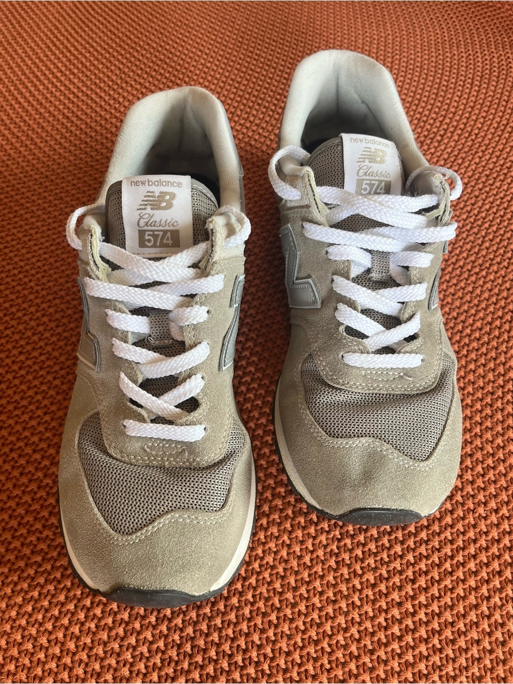 New Balance 574 Classic Men’s Sneakers – Gray – Size 9.5